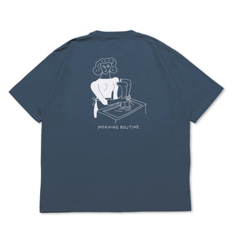 MORNING ROUTINE Tシャツ