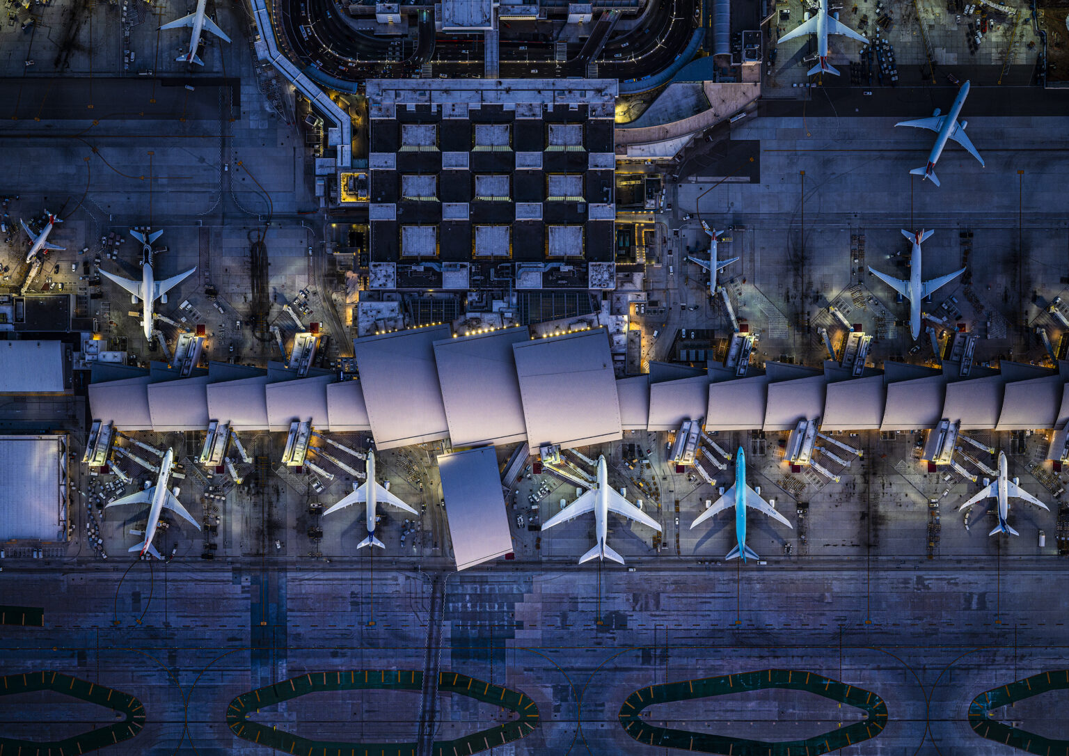 Airport: Tom Bradley International